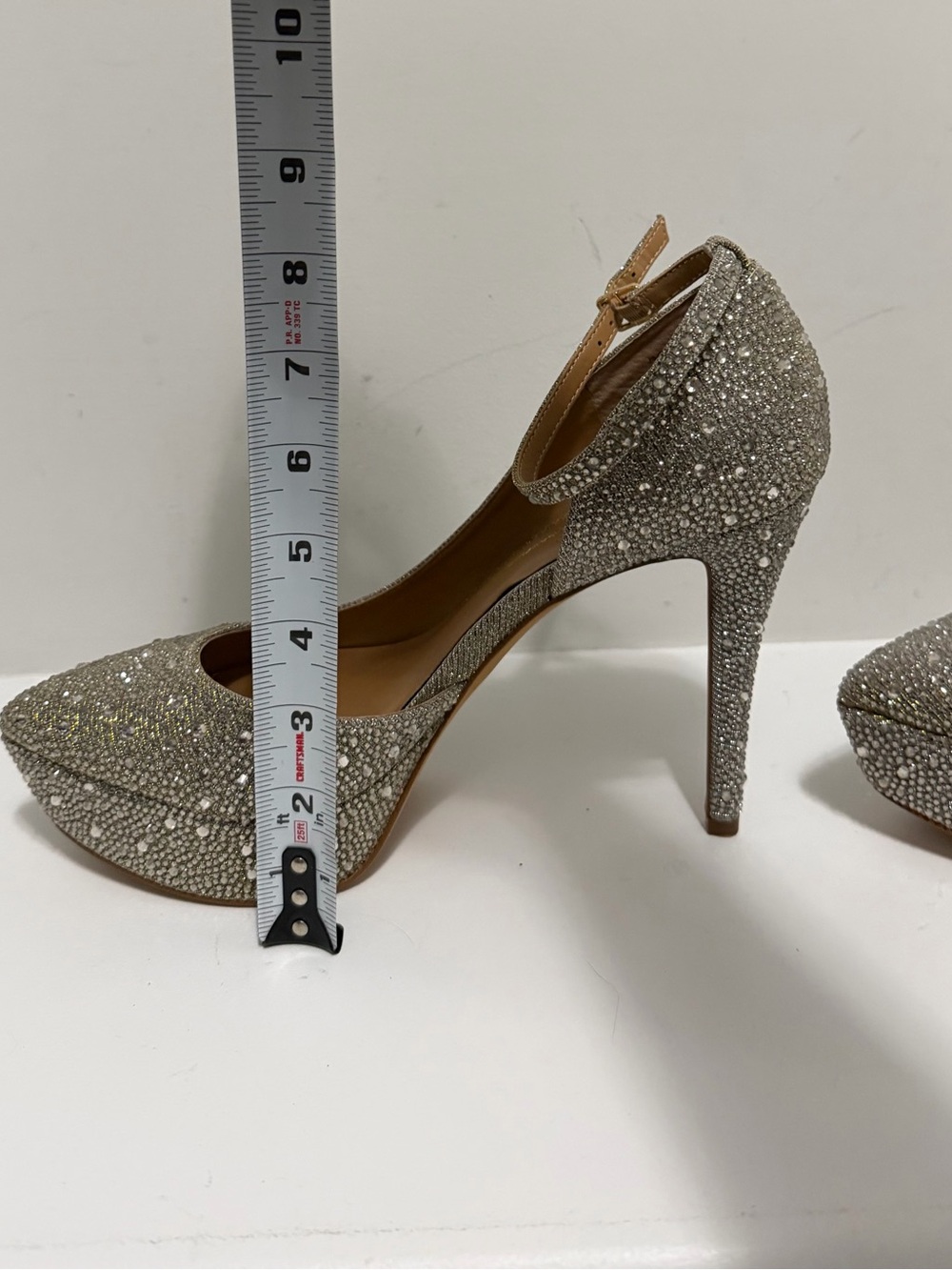 Jessica Simpson Ormanda Silver & Gold Glitter Platform Heels - Size 10M - Picture 7 of 7